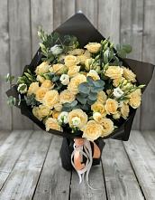 Букет цветов из:  Розы и Лизиантусы #REPLACE_PRED# Исаклы