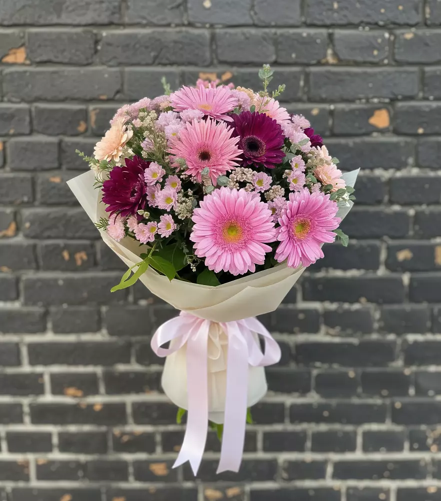 Букет цветов из: Герберы и Хризантемы в Исаклы