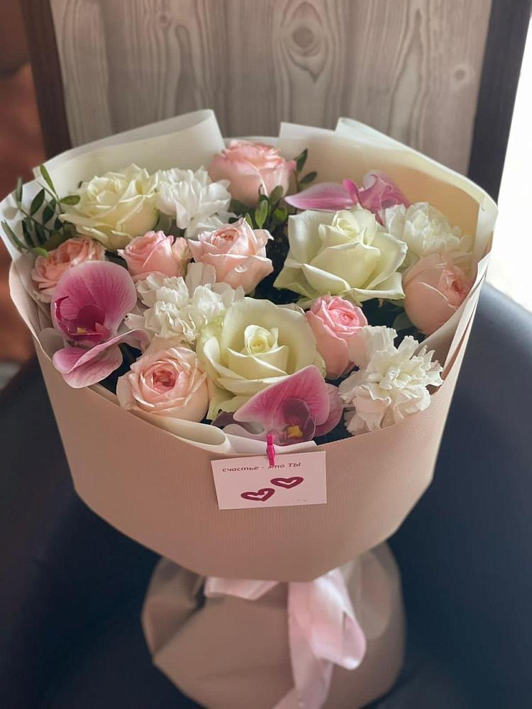 Букет цветов из: Орхидеи, Розы и Гвоздики в Исаклы