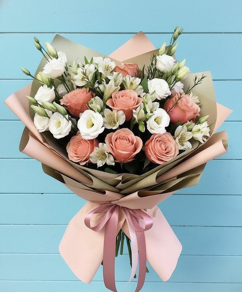 Букет цветов из: Розы, Альстромерии и Лизиантусы в Исаклы