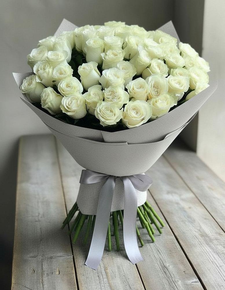 Букет 35 Белых роз в Исаклы
