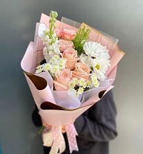 Букет цветов из:  Хризантемы и Розы в Исаклы