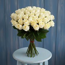 Букет 51 Белая роза Эдлесс Лав в Исаклы