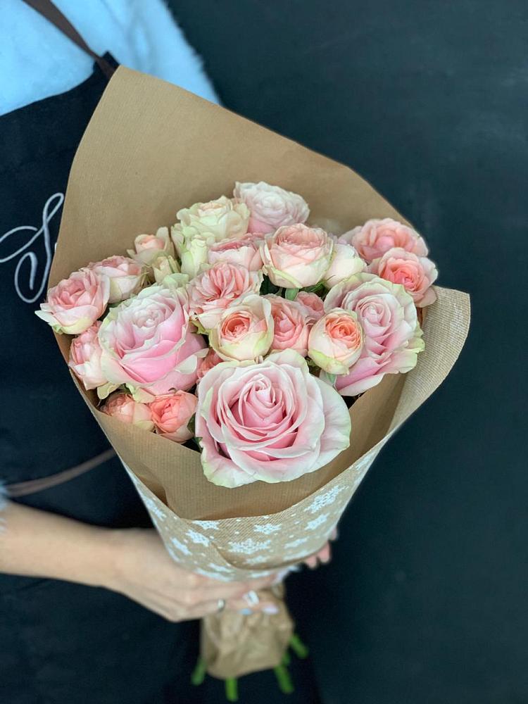 Букет цветов из: Хризантемы и Розы в Исаклы