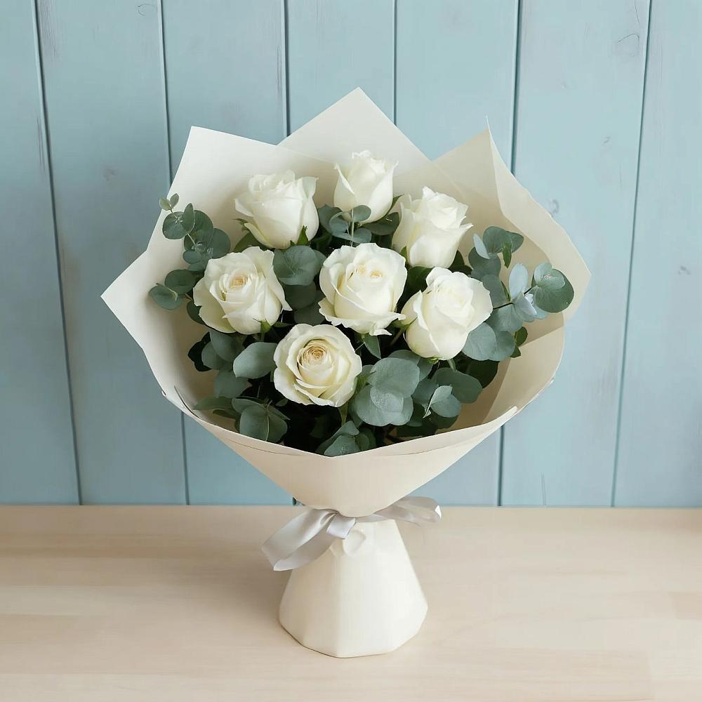 Букет Белые розы в Эвкалипте в Исаклы