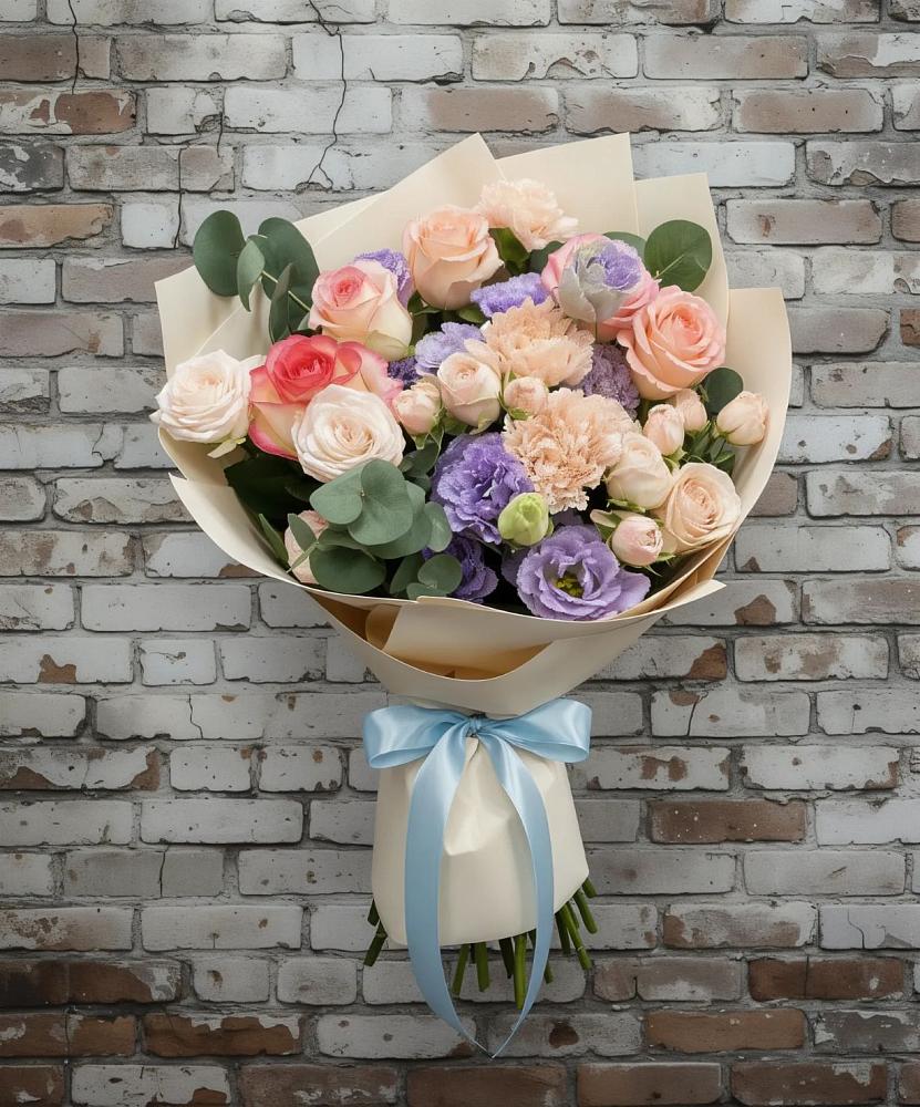 Букет цветов из: Розы, Лизиантусы и Гвоздики в Исаклы