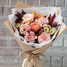 Букет цветов из:  Гвоздики, Хризантемы и Розы в Исаклы