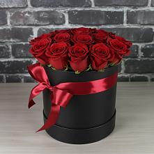 Цветочная композиция из Розы в шляпной коробке #REPLACE_PRED# Исаклы