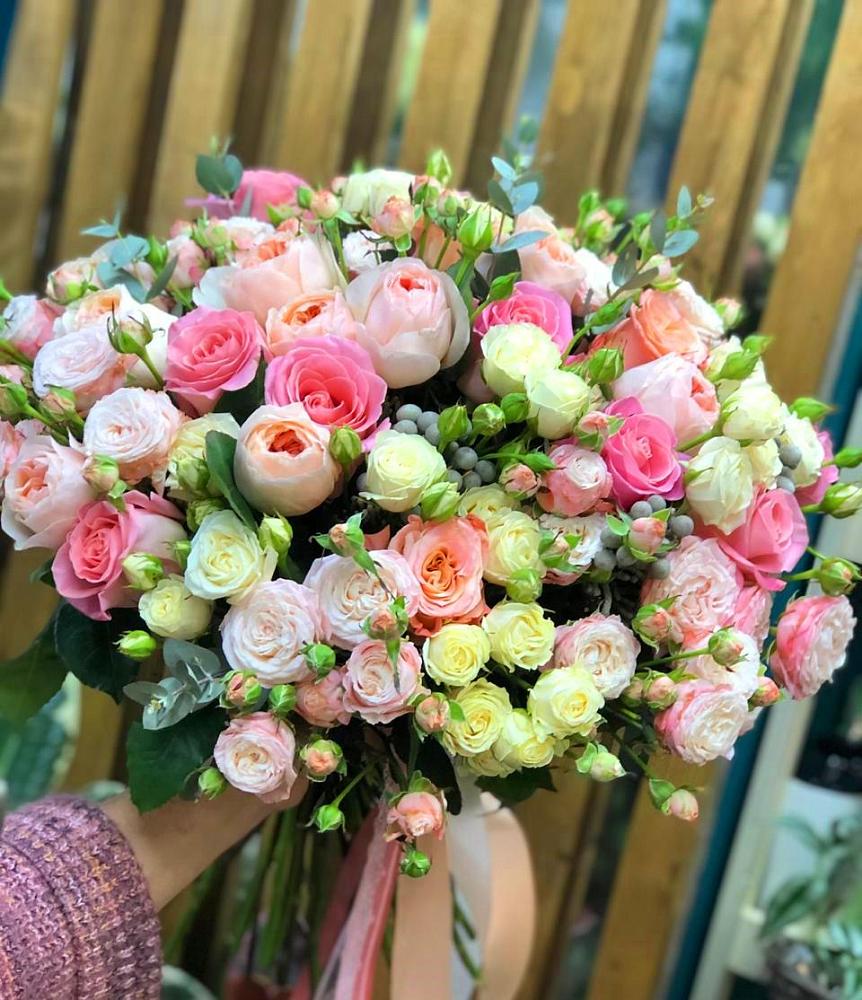 Букет цветов из: Розы в Исаклы