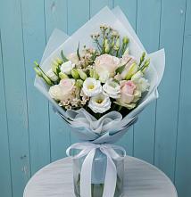 Букет цветов из:  Розы и Лизиантусы #REPLACE_PRED# Исаклы