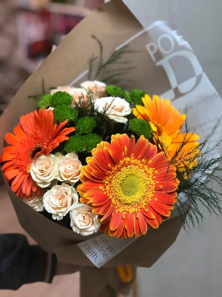 Букет цветов из: Герберы, Хризантемы и Розы в Исаклы