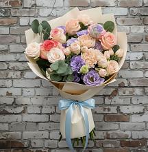 Букет цветов из:  Розы, Лизиантусы и Гвоздики в Исаклы